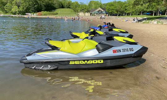 Alquiler de moto acuática TWO 2022 Sea Doo GTI SE 130