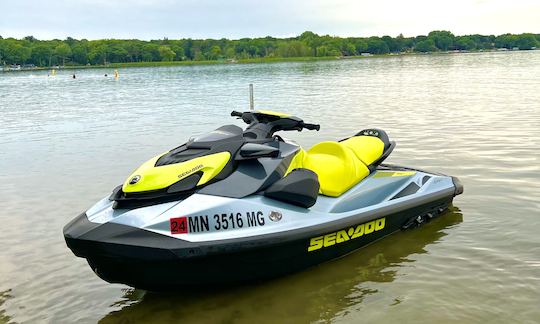 Alquiler de moto acuática TWO 2022 Sea Doo GTI SE 130