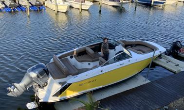 Like brand new 23' Cobalt Bowrider in Point Pleasant. Fast and fun boating!