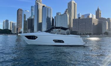 2015 Absolute 40 STL Motor Yacht for rent in Chicago, IL