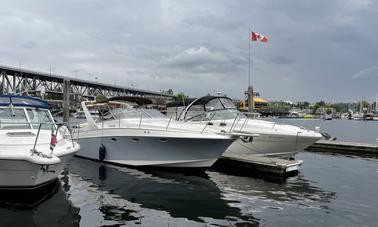 Larson 33ft Luxury Cruiser Yacht in Vancouver, British Columbia