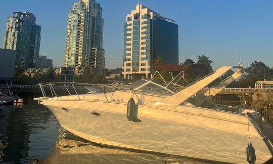 Yate de crucero de lujo Larson de 33 pies en Vancouver, Columbia Británica