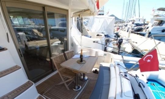 2000 Sea Ray 400 Sedan Bridge Motor Yacht Rental in Mugla