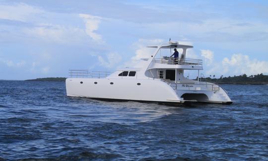 Power Catamaran 50 For Rent In Casa de Campo La Romana