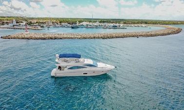 Yate a motor Majestic 56 en Casa de Campo La Romana