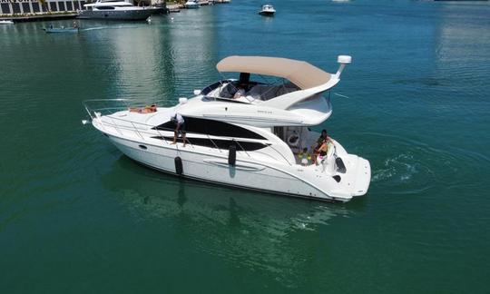 45ft Luxury Meridian Motor Yacht in Cancún, Quintana Roo