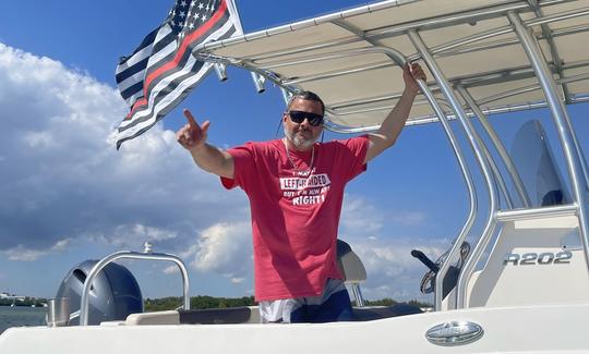 Console centrale Robalo de 21 pieds 2020 pour Sandbar ou visites touristiques à Miami, en Floride