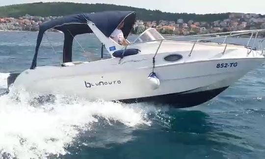 Saver 640 Cabin Sundeck /Yamaha 115 HP para alugar em Okrug Gornji