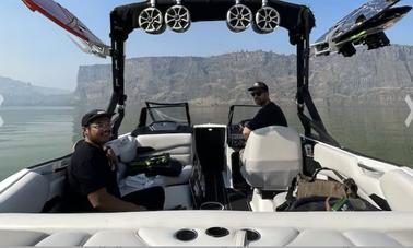 Bateau de wakesurf ! (sans capitaine) Axe A22 2016 à louer à Bend, Oregon