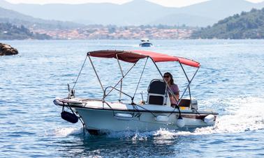 Rent 16' Fisherman Elan 495 Center Console in Vela Luka, Croatia