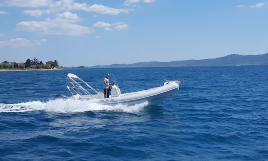 Alquiler de 22' Sacs 680 IT RIB en Zadar, Croacia