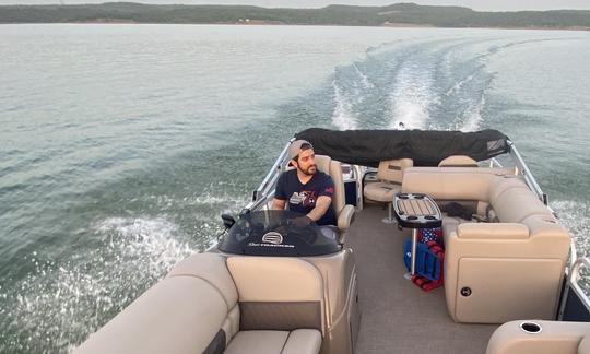 Ponton de fête et de pêche SunTracker de 24 pieds sur le lac Grapevine, au Texas