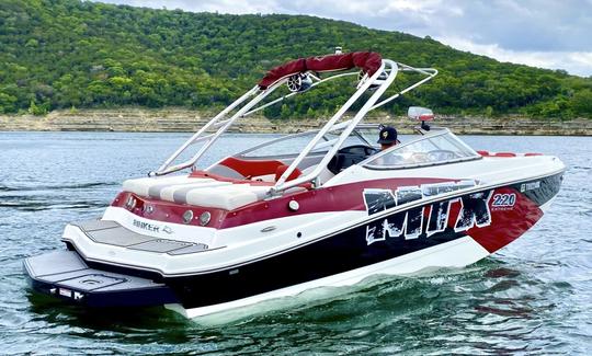 LAKE LBJ - Bateau de wakeboard MTX 220 Extreme