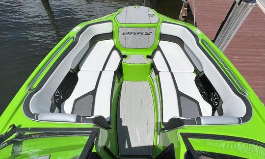 Beautiful 2022 Yamaha 255XD Powerboat for rent in Fort Lauderdale, Florida