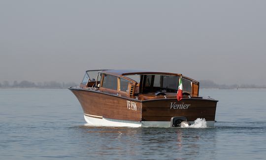 Serenella deluxe wooden boat