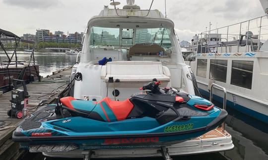 Coal Harbour Luxury Cruise Open Concept Yacht with a Jet Ski