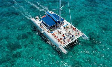 Melhor catamarã de 75 pés em Cancún e Isla Mujeres! Comporta 100 pessoas