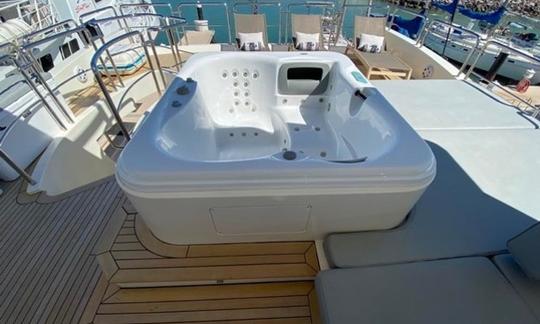 Jacuzzi on FlyBridge