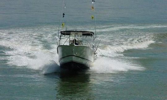 29 ft Center Console Super Panga Boat in La Cruz de Huanacaxtle Marina, Mexico