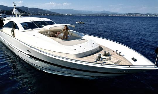 90ft Leopard Power Mega Yacht in Saint Barthélemy