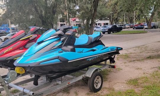 2 horas gratis con 8 horas de alquiler de Fast New Yamaha Supercharged Cruiser en Lakeland, Florida