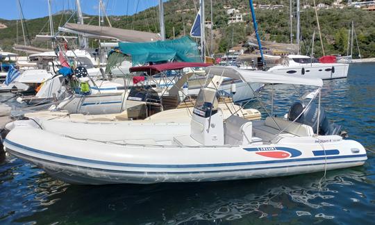 Barco Selva D RIB 680 - Yamaha de 150 CV en Sivota Lefkada