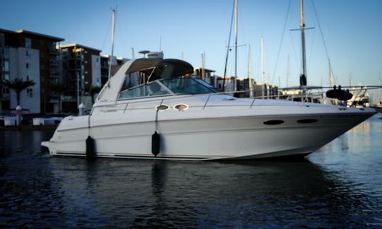 Iate de luxo Sea Ray Sundancer de 36 pés em Marina Del Rey