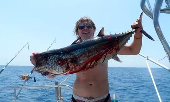 Pesque peixes grandes a bordo do iate Sportfisher de 40 pés - máx. 6 pessoas em Llucmajor