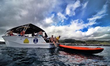 Atividades divertidas de barco + Pôr do sol + Ilhota de Vila Franca