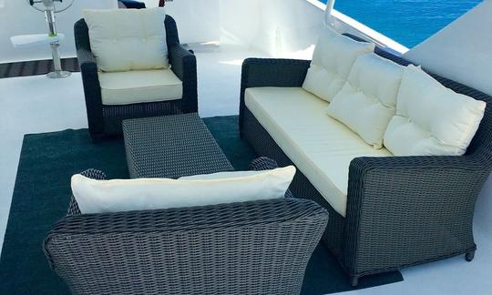 Bateau Broward Party de 105 pieds disponible à Panama City