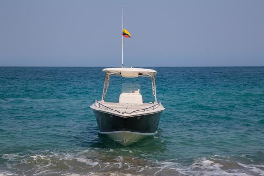 Tayrona by Sea: barco privado de día completo de playa en playa