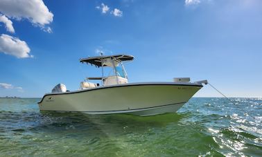 23ft. Center Console Mako