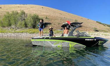 Tige Z3 wakesurf boat!