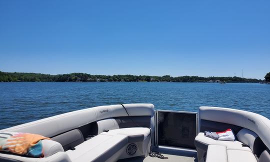 Spacieux Tritoon Harris de 26 pieds à louer à Charlotte/Lake Wylie