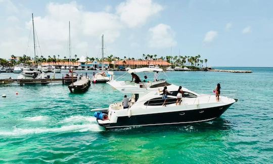 44' Azimut Luxury Yacht in Oranjestad, Aruba