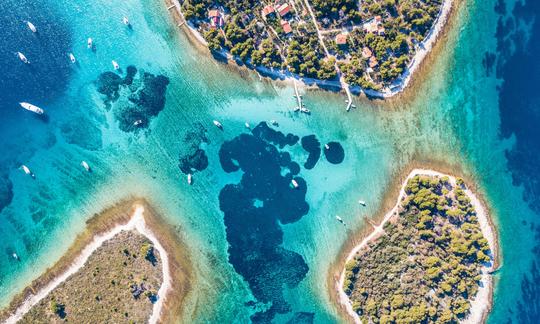 Blue lagoon on Drvenik Island