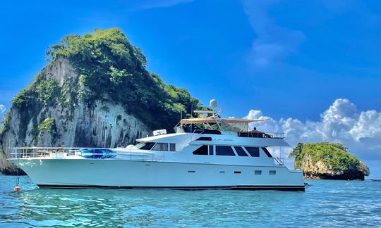 Amazing 100 Foot Yacht in Puerto Vallarta Mexico