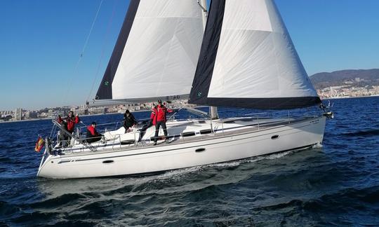 Croisière au coucher du soleil au Gin Tonic & Bavaria 45 à Barcelone, en Catalogne