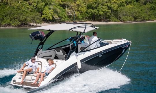 Location de jet boat de 24 pieds à Culebra, province de Guanacaste