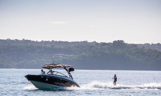 Location de jet boat de 24 pieds à Culebra, province de Guanacaste