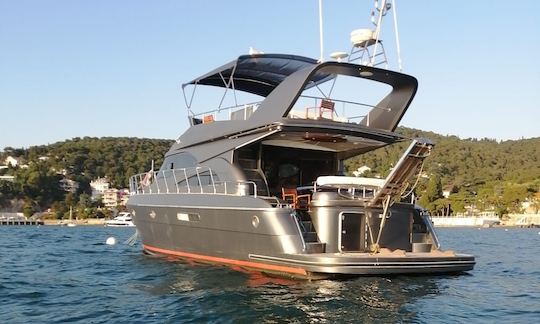 60ft Motor Yacht Charter for 12 people B17 in  İstanbul, Turkey