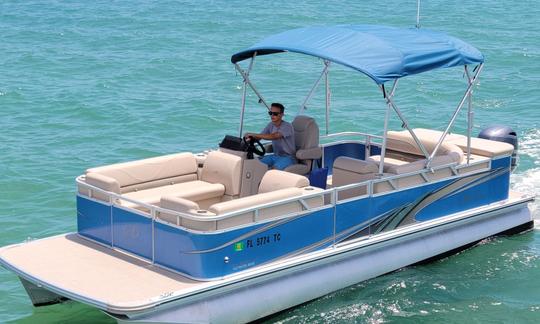 2023 Avalon Pontoon: Alquiler de pontones en Fort Pierce para 8 personas