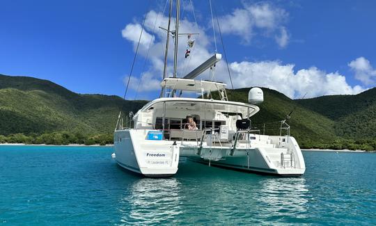 Catamarã à vela de 45' em lagoa em St. Thomas, Ilhas Virgens dos EUA