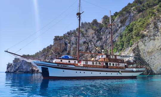 12 cabines Aegean Lady Gulet para grandes grupos em Corfu, Grécia