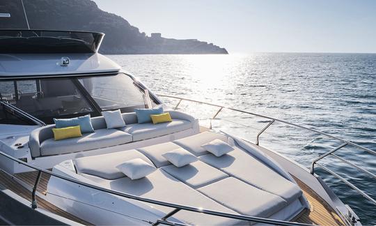 Iate a motor Sea Shell Azimut 53 para Alugar em Barcelona, Espanha