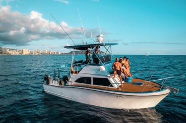 ¡El mejor chárter privado de Waikiki: cruceros con esnórquel, buceo y puesta de sol!