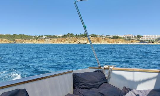 Passeios turísticos em Portimão de barco, Portugal