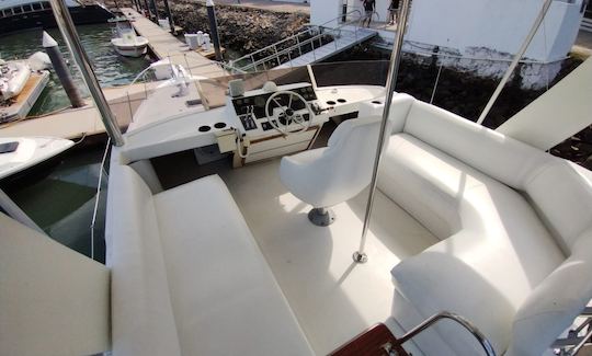 Adorável iate BayLiner Flybridge 38 em Puerto Vallarta