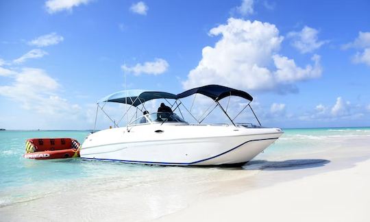 ¡Aventura y emoción en las Islas Turcas y Caicos en el barco Hurricane Sun Deck!