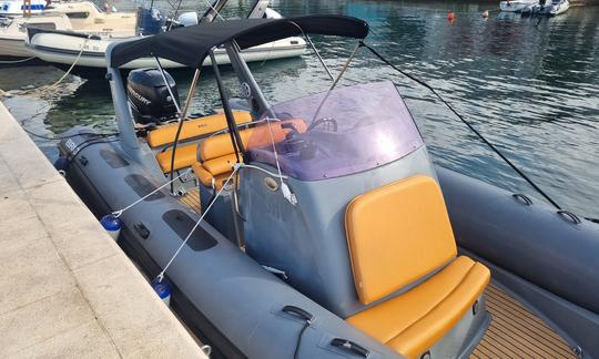 Aluguel de Brig Eagle 780 RIB em Sumartin, Condado de Split-Dalmácia